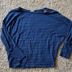 Kut From the Kloth Size Medium Blue and Grey Dolman Sweater